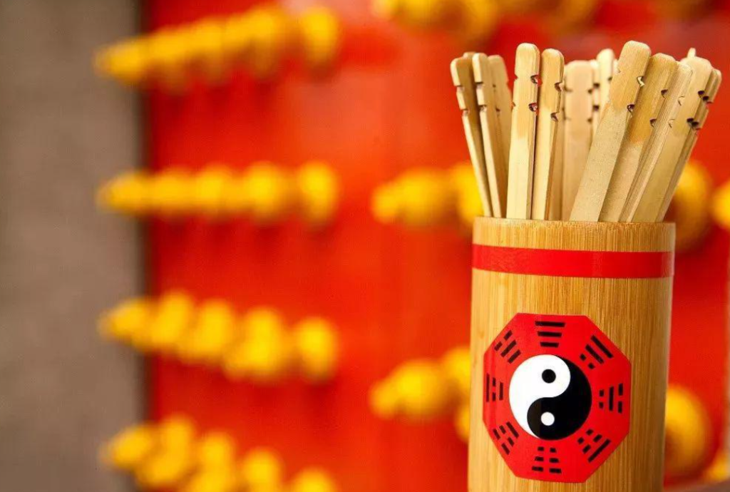 “算命”和“算卦”是一回事嗎？哪個(gè)更準(zhǔn)？-音狐運(yùn)勢(shì)網(wǎng)